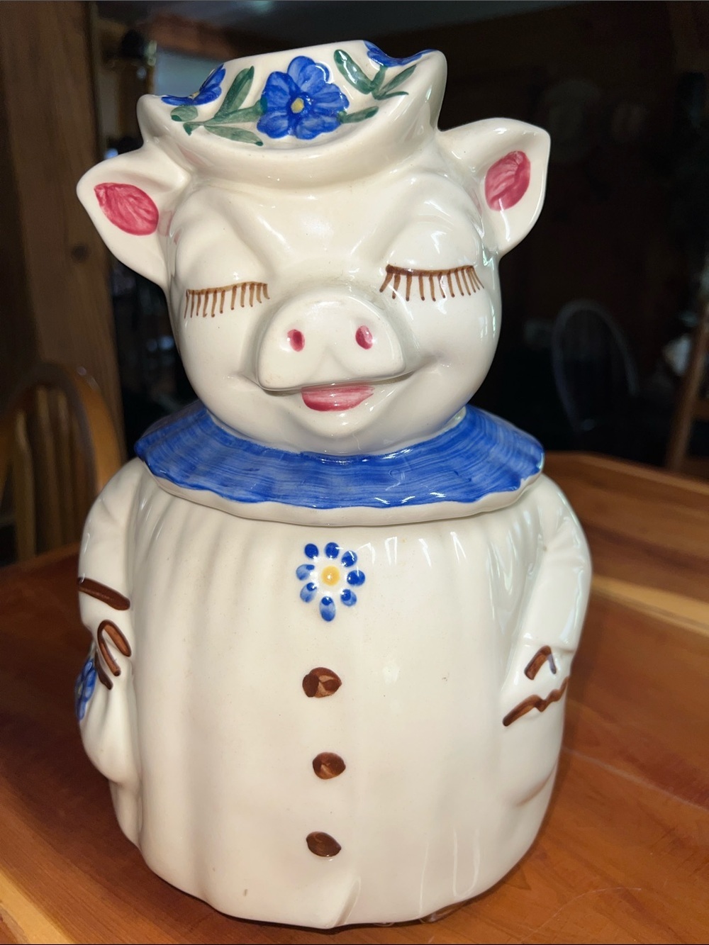 Rare 1940s Shawnee "Winnie" pig cookie jar w/ blue collar & flowers